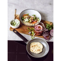 BK Granite Koekenpan Ø20 Cm 11 BK Granite Koekenpan Ø20 Cm -Keukengerei Winkel 101 7900 5 1